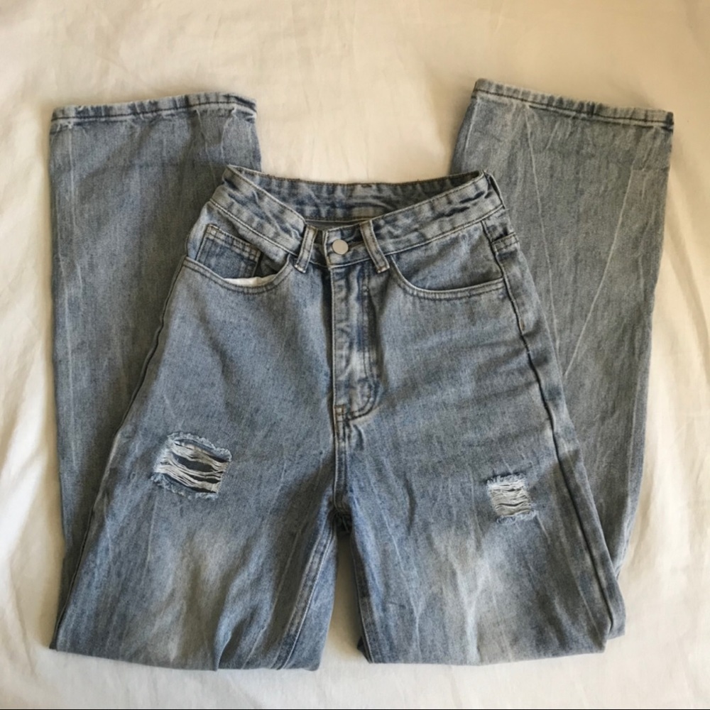 Light wash high rise ripped jeans